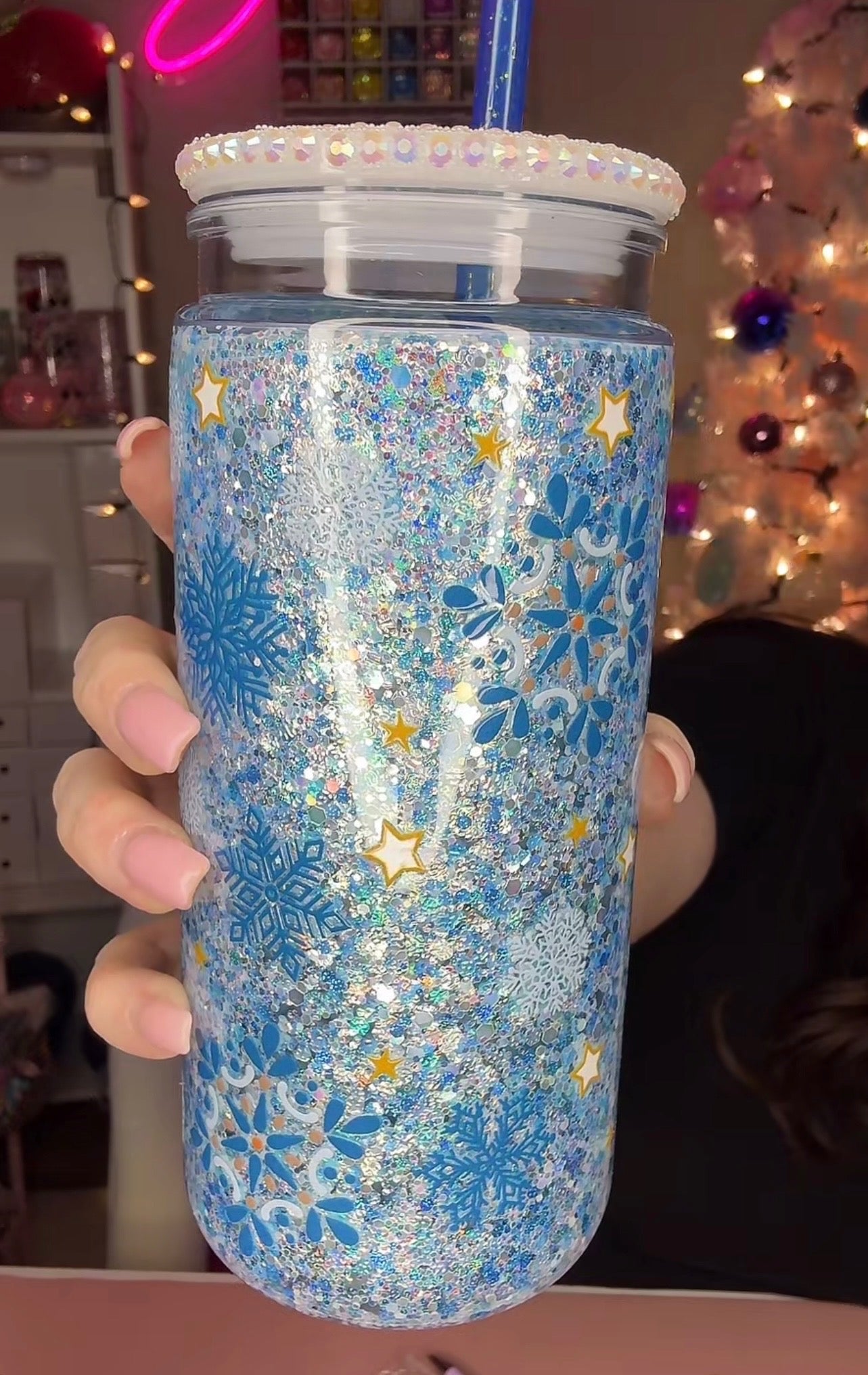 20oz Ready to Ship Dry Glitter Snowflake with White Rhinestone Lid